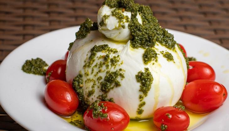 Burrata molho pesto